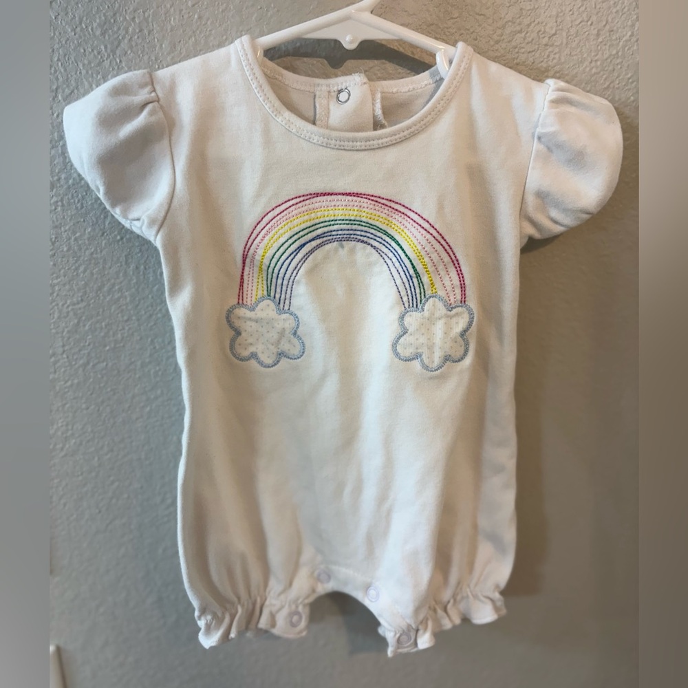 Blanks Boutique Custom Appliqué Girl White Romper Rainbow Baby Summer 6 months